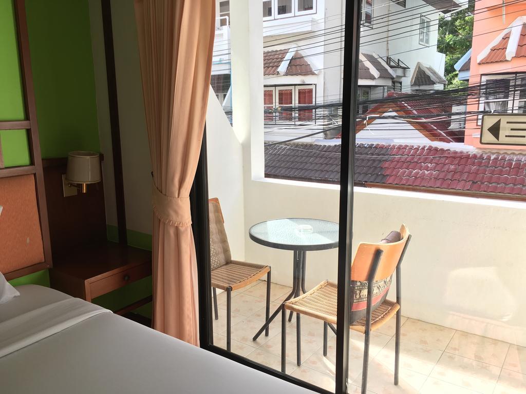 Kaneng Guesthouse HHQ Exterior foto