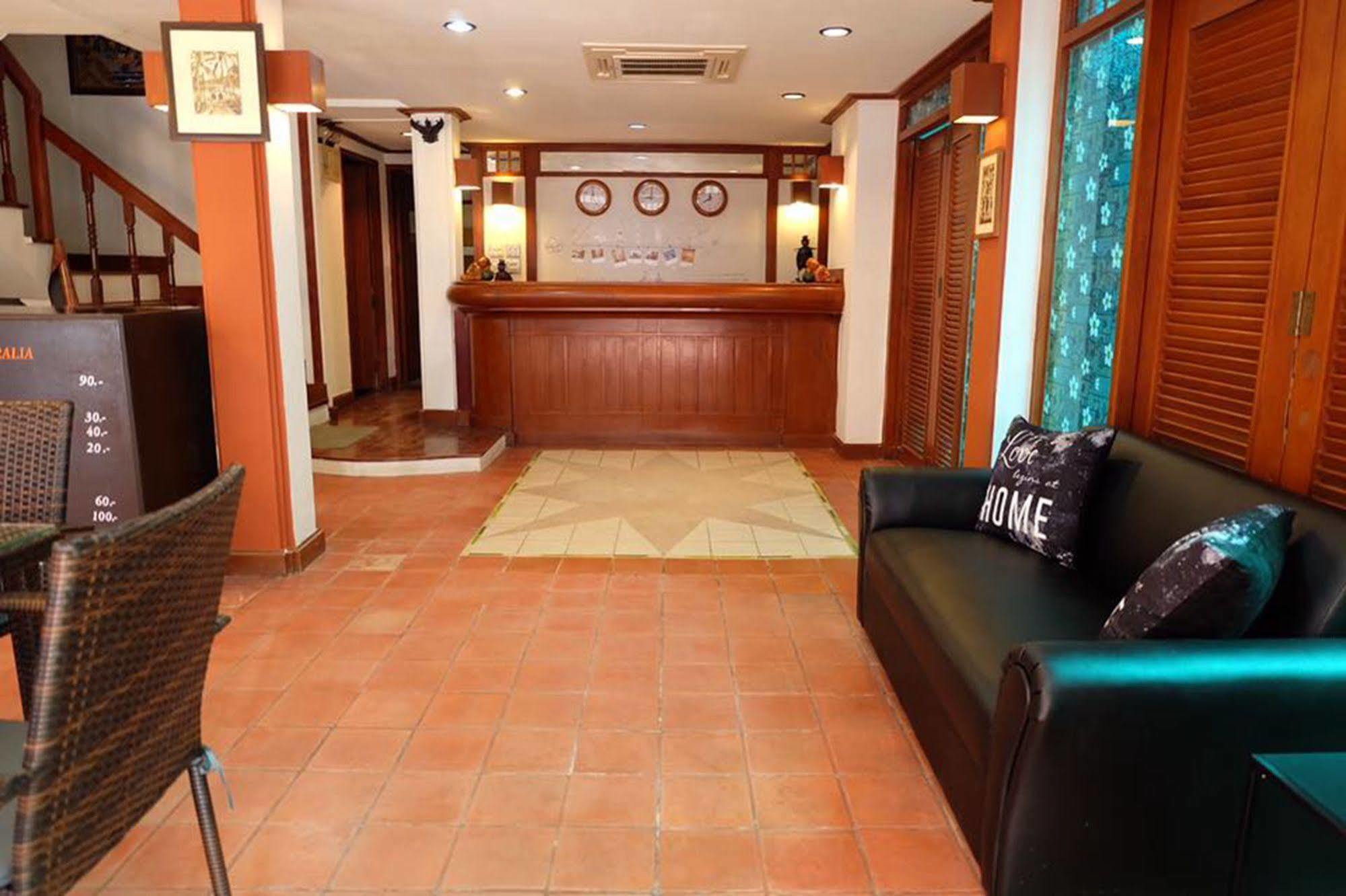 Kaneng Guesthouse HHQ Exterior foto
