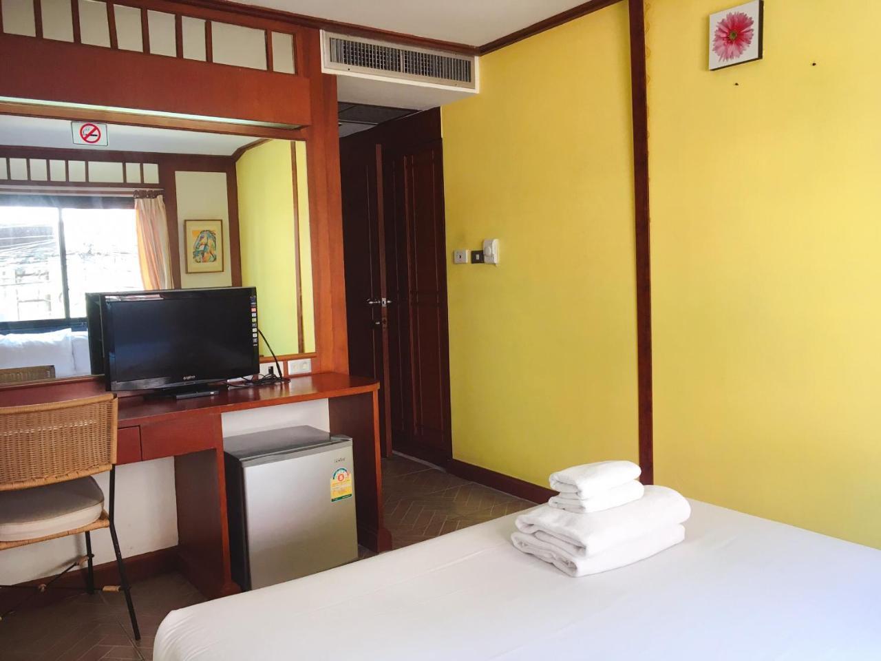Kaneng Guesthouse HHQ Exterior foto