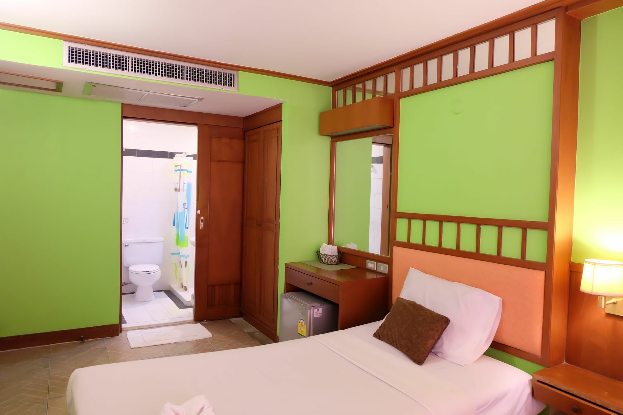 Kaneng Guesthouse HHQ Exterior foto
