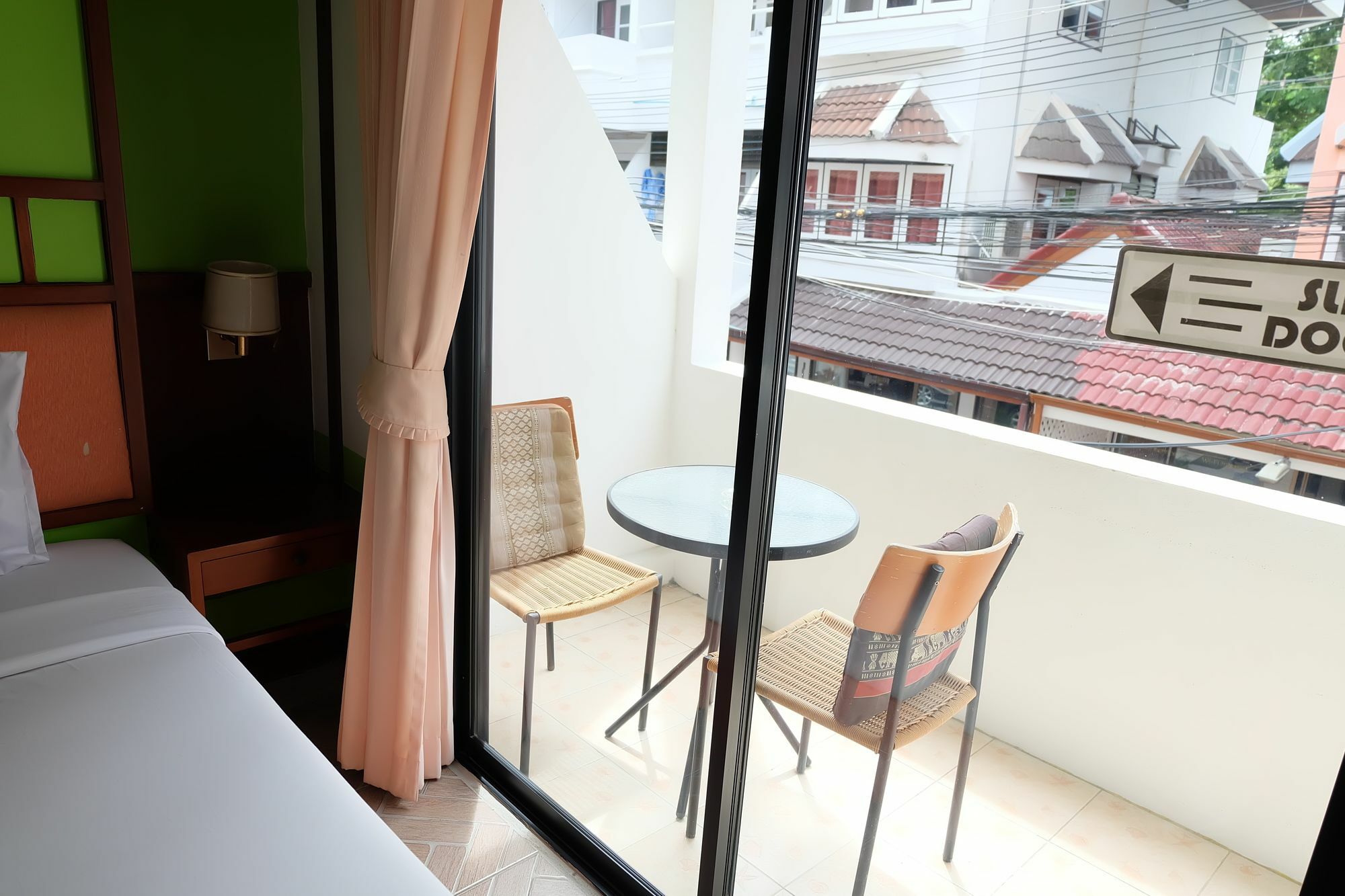 Kaneng Guesthouse HHQ Exterior foto